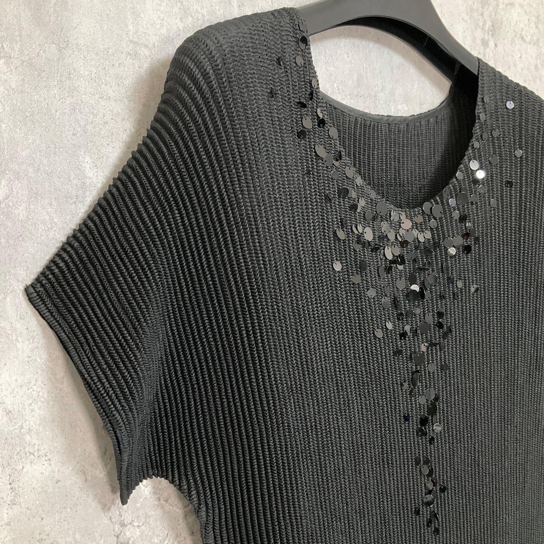 専用【SPECCHIO】　シャトルプリーツスパンコール刺繍フレンチスリーブワンピ