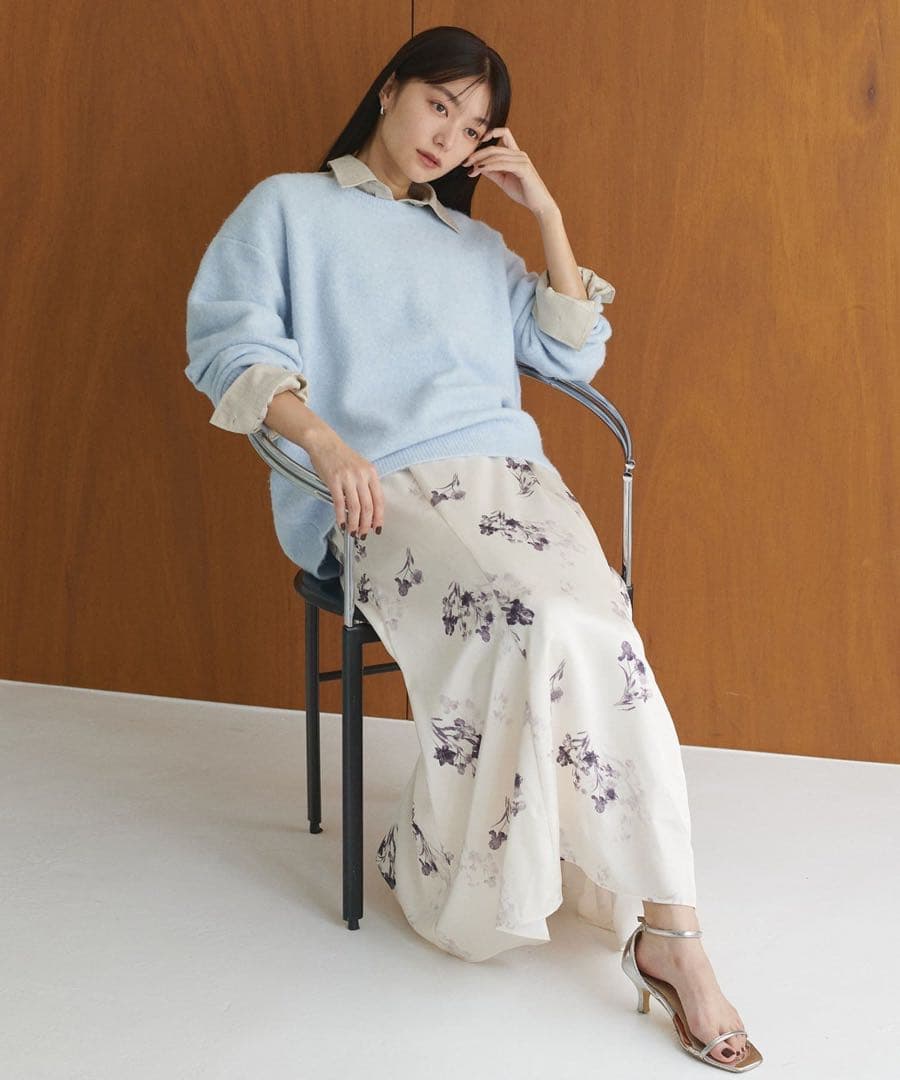 長さ変えれる花柄サテンスカート　ナチュラルクチュール