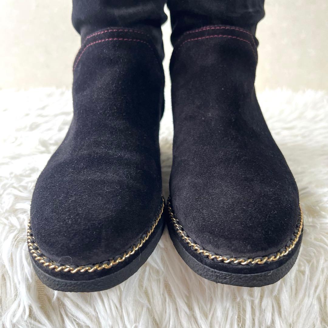 美品　CHANEL ロングブーツ　スエード　黒　23.5 ココマーク　チェーン