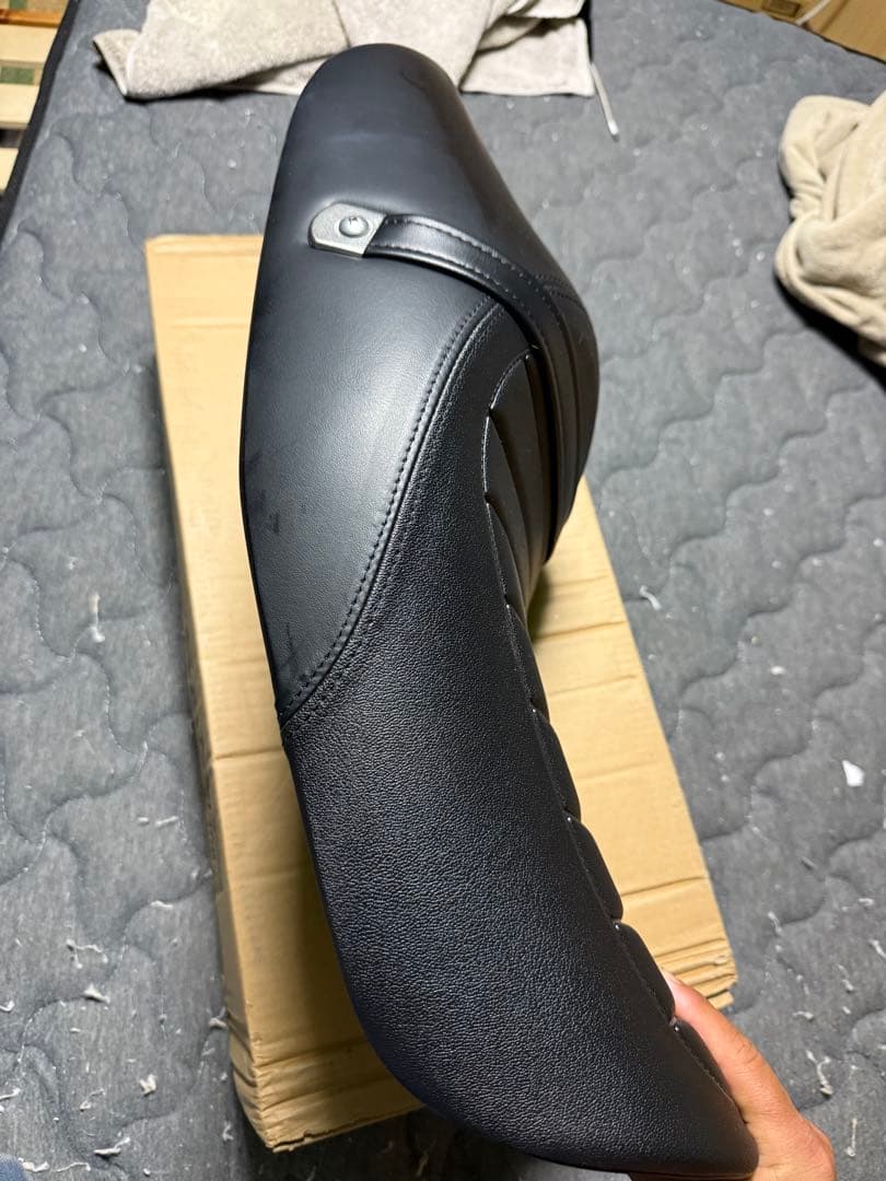 2025 z900rs cafe 純正シート