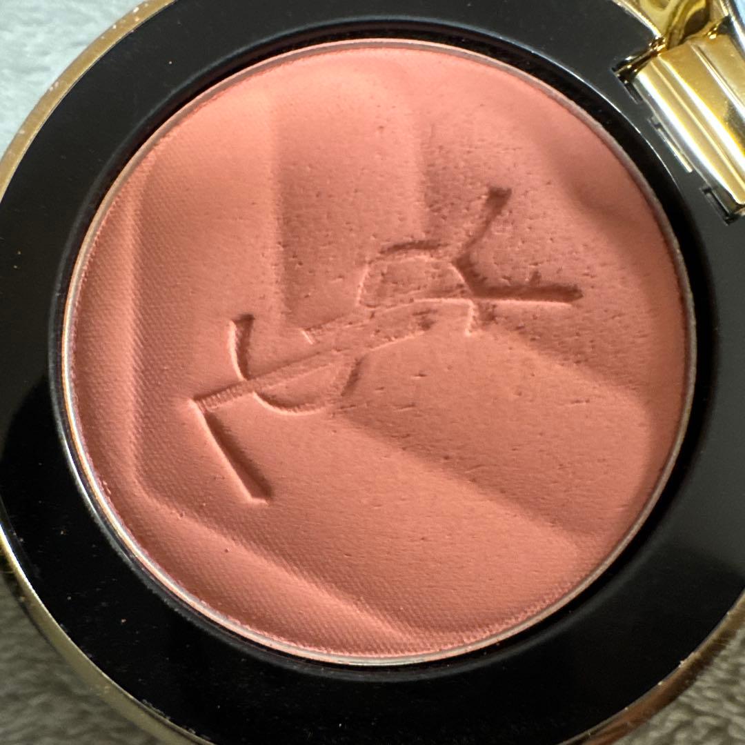 YSL メイクミーブラッシュパウダー06