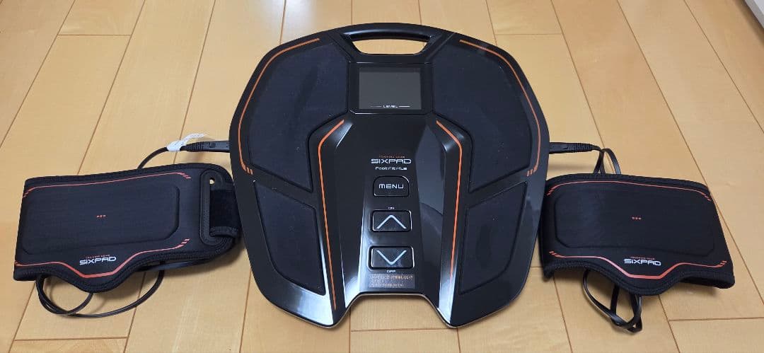 正規品　SIXPAD シックスパッド フットフィットプラス。新品シート付き