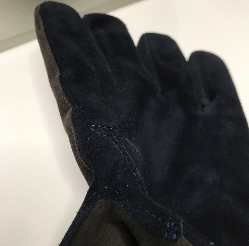 【訳あり新品未使用】ジョルジオアルマーニ 羊革 手袋 イタリア製 サイズ M