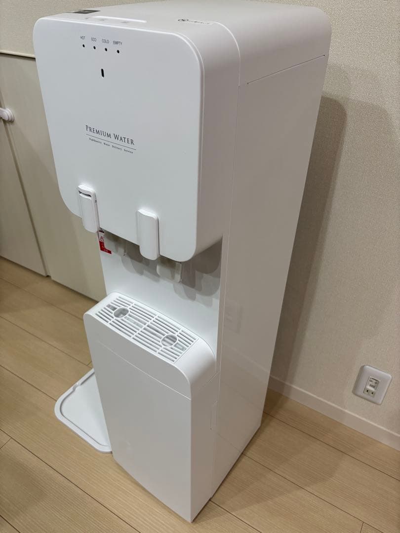 PREMIUM WATER ウォーターサーバー ホワイト　famfit