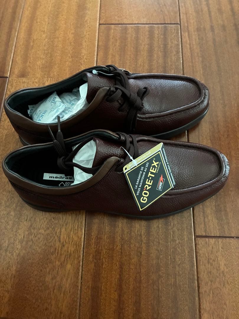 新品　マドラス　25cm 4E GORE-TEX シューズ