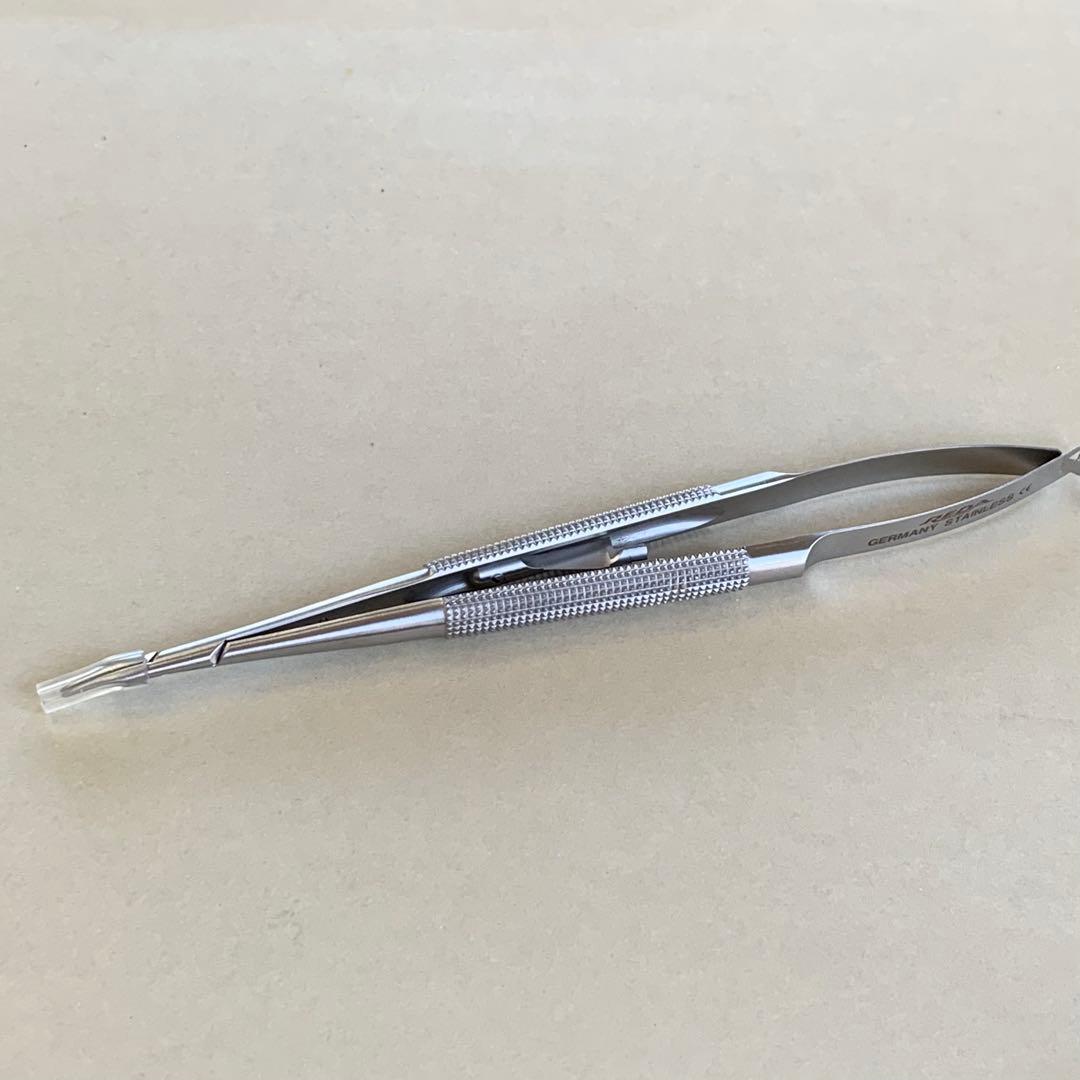 持針器　ピンセット　鋼製小物