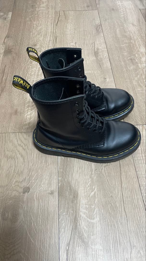 Dr.Martens ドクターマーチン 8ホール 23cm相当