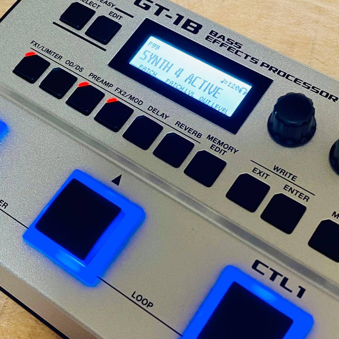 極美品・付属品多数✨ BOSS GT-1B ベースエフェクター シールド付