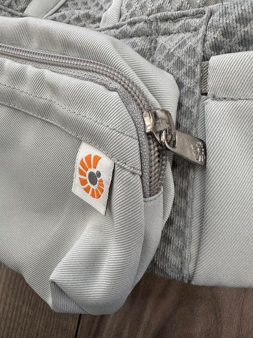 エルゴ オムニブリーズ OMNI メッシュ エルゴベビー 抱っこ紐 グレー 美品