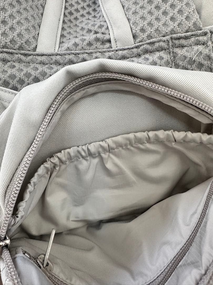 エルゴ オムニブリーズ OMNI メッシュ エルゴベビー 抱っこ紐 グレー 美品