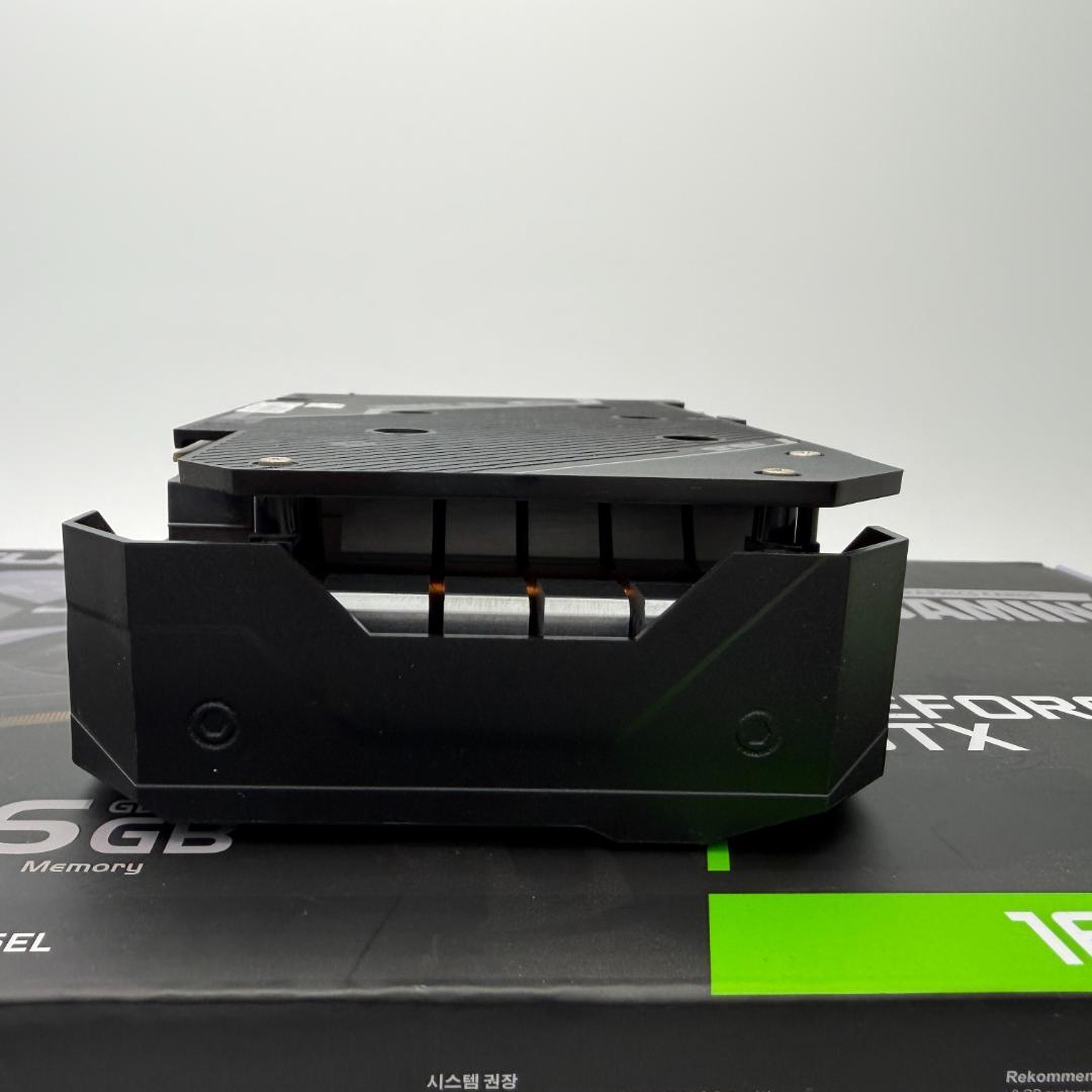 ②ASUS TUF-GTX1660TI-T6G-EVO-GAMING グラボ