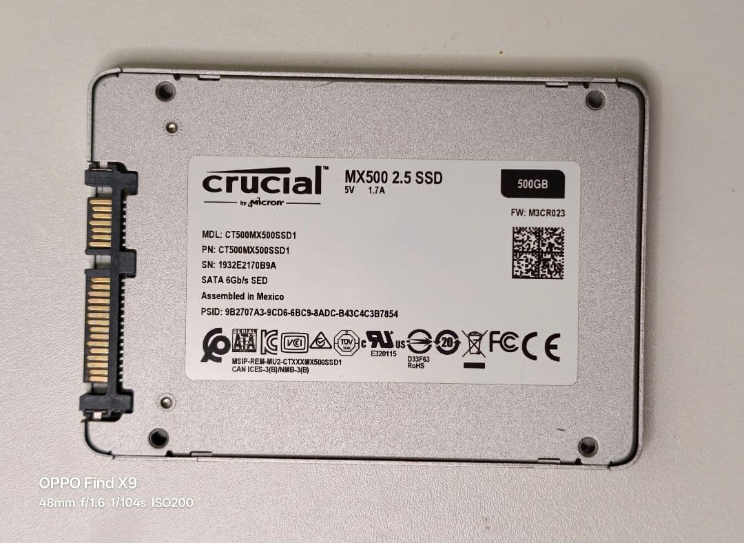 Crucial SSD 500GB CT500MX500SSD1 使用時間短い