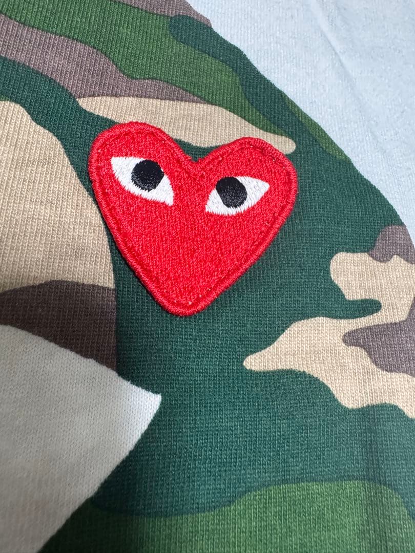 COMME des GARÇONS PLAY カモフラージュハート Tシャツ M