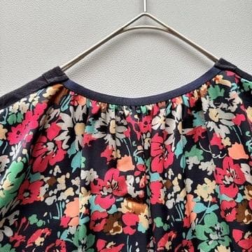 美品　Sacai ドッキングTシャツ　カットソー　バックプリーツ　花柄　サカイ