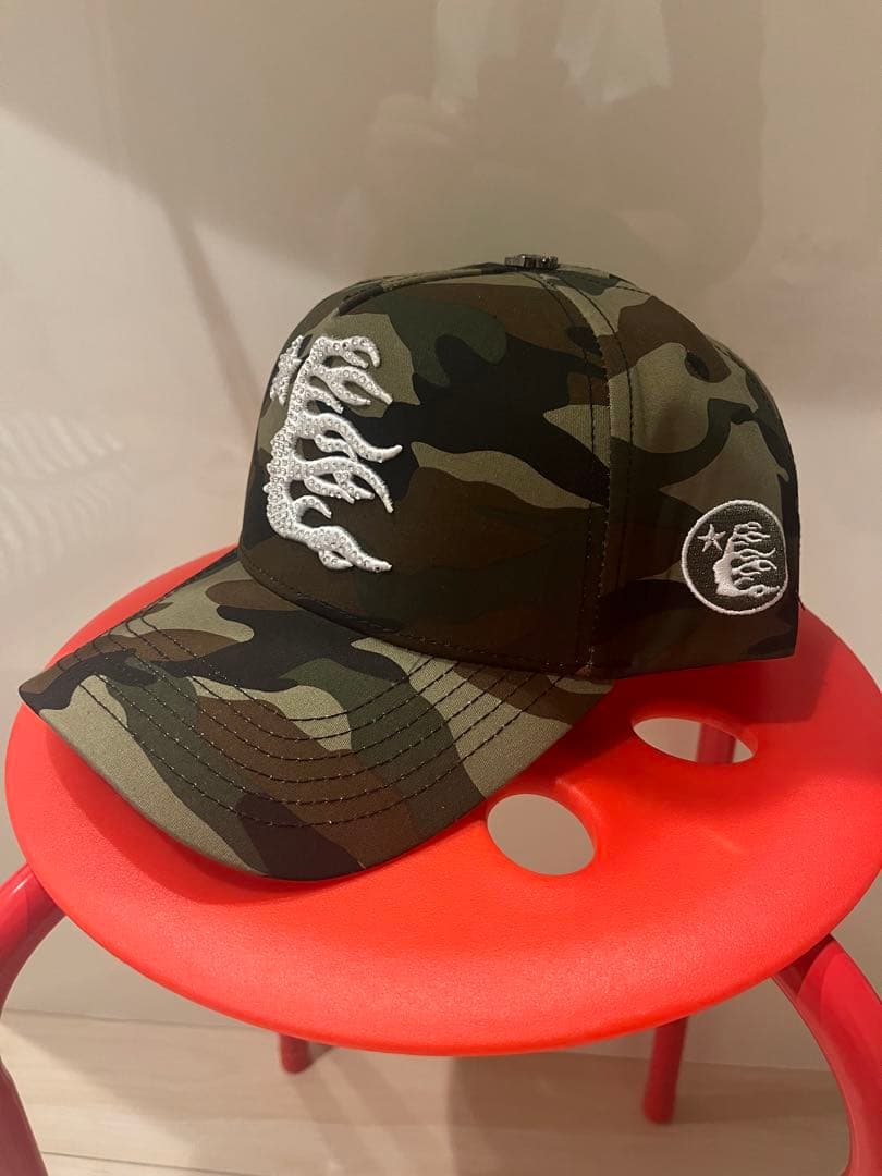 希少 海外限定 HELLSTAR OG CAMO SNAP BACK CAP
