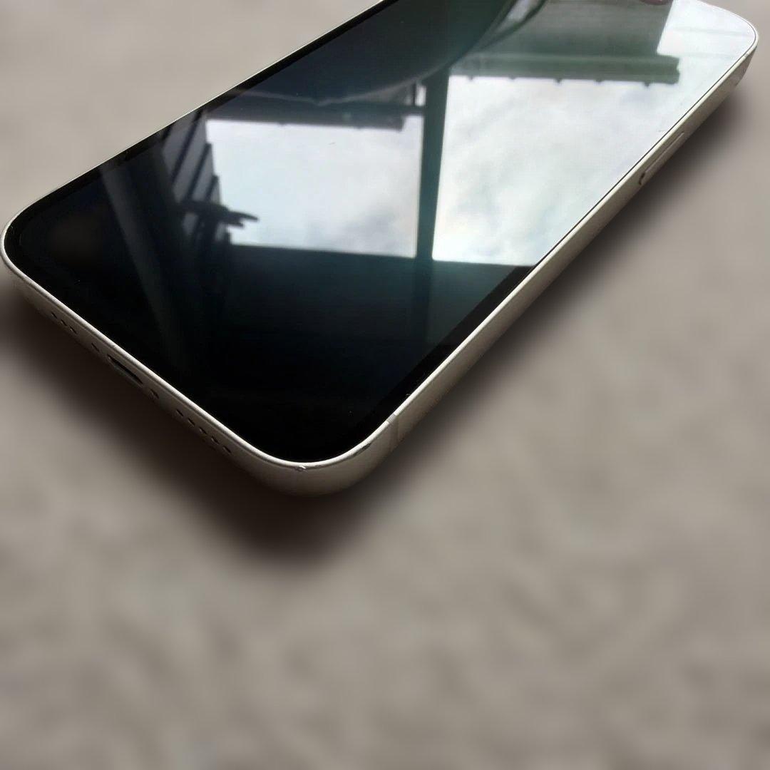 iPhone 13 ホワイト 本体 箱付き　128GB バッテリー76%