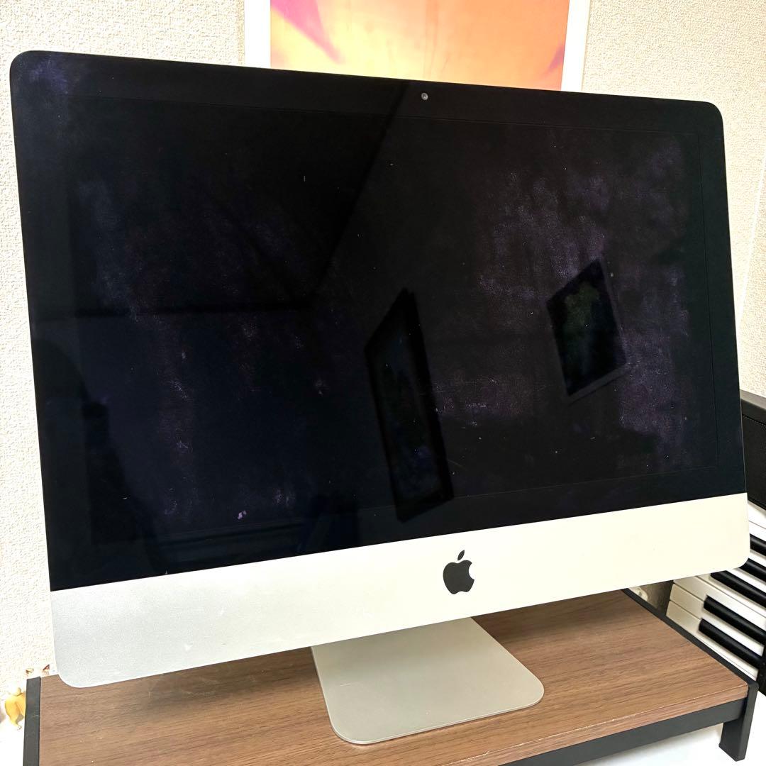 マウスとキーボード付 iMac (21.5-インチ Late 2012)