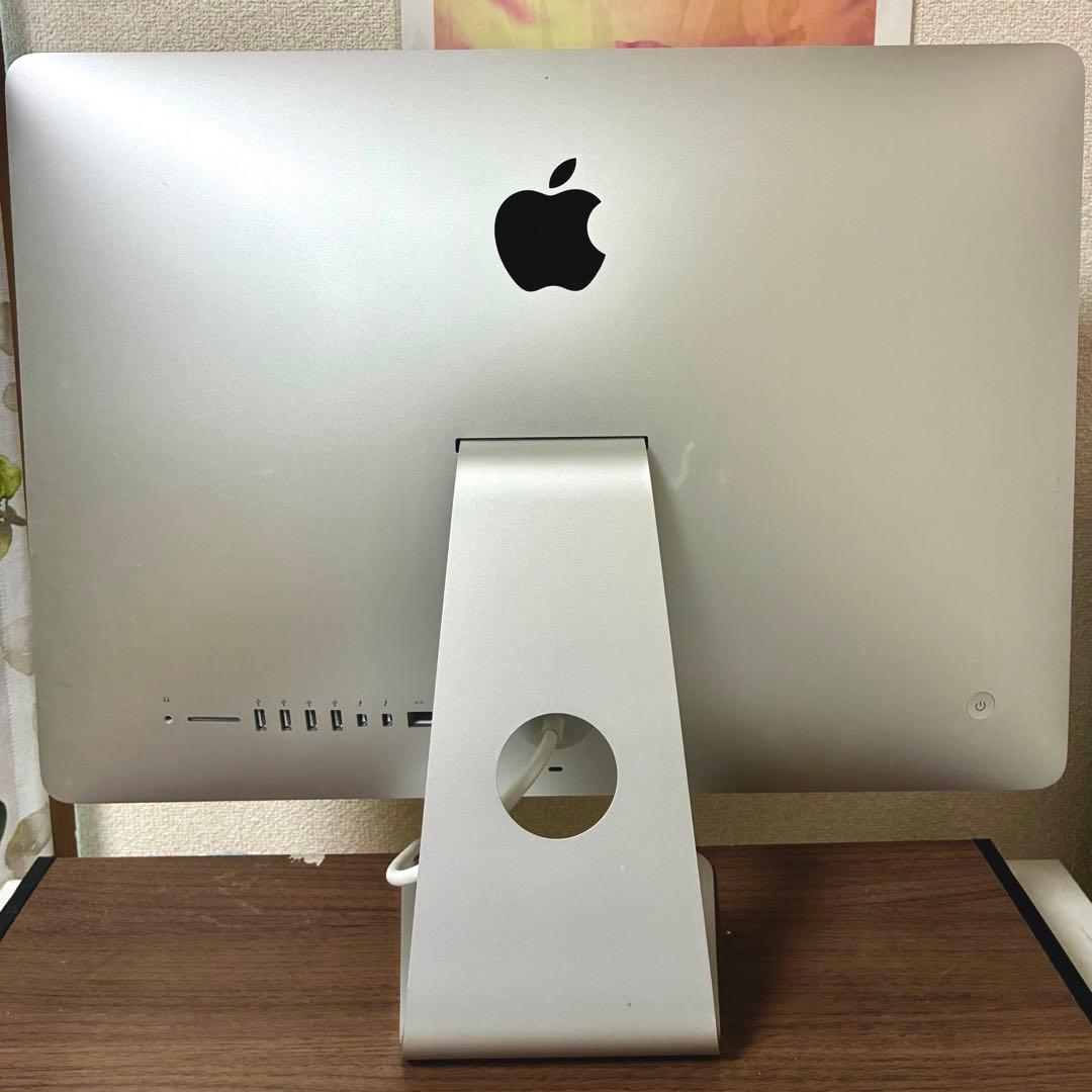 マウスとキーボード付 iMac (21.5-インチ Late 2012)
