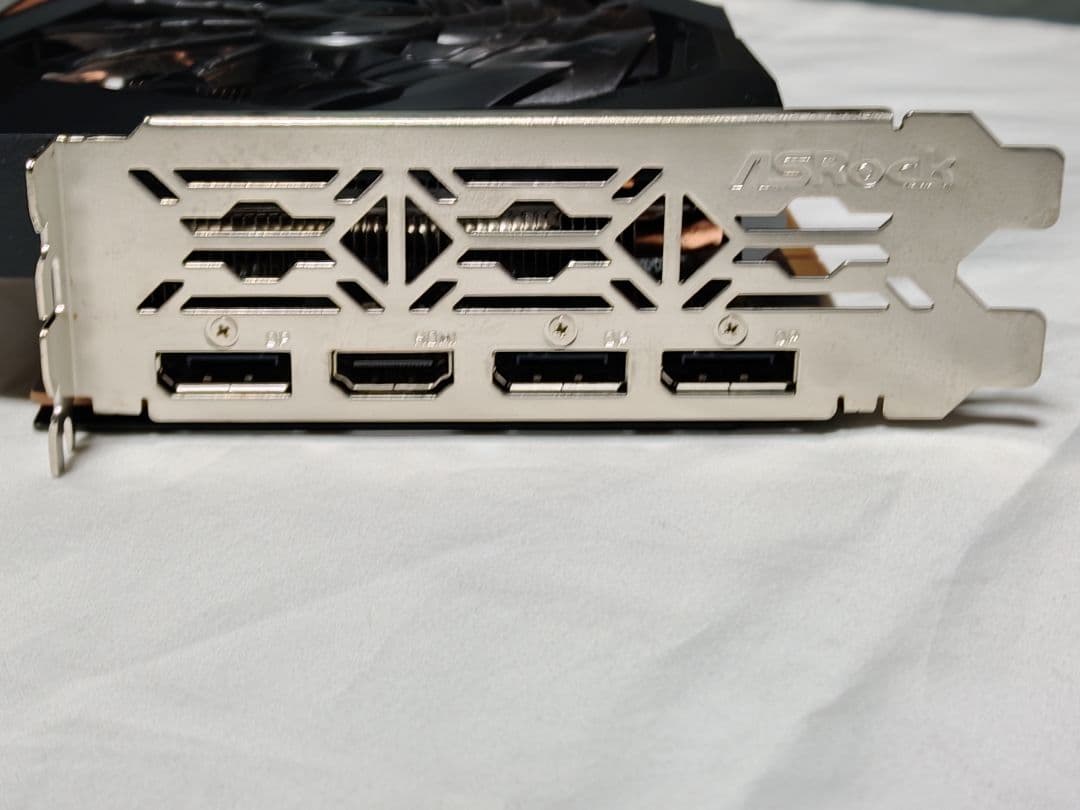 ASRock RX 6600 XT グラフィックボード