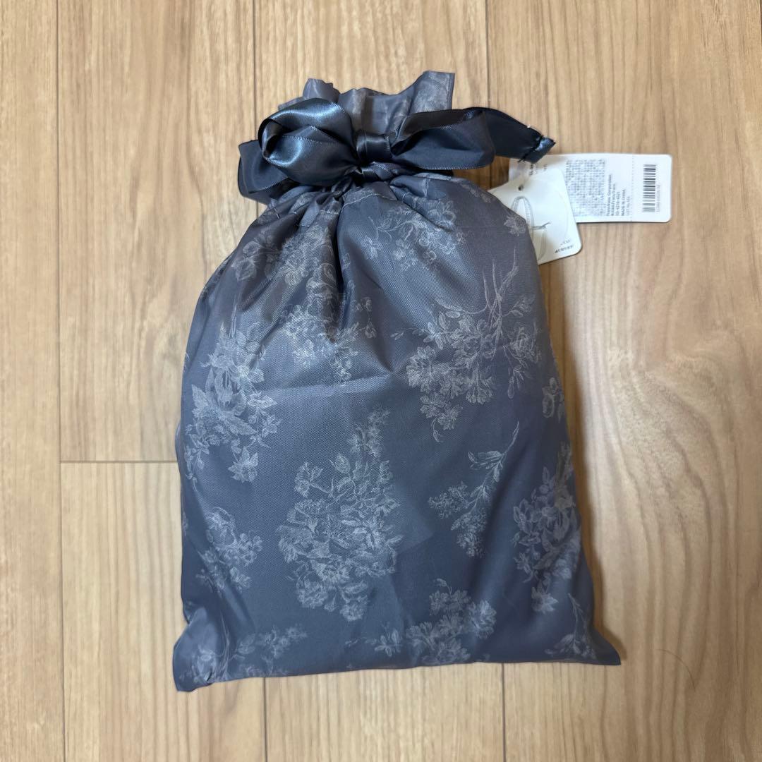 Francfranc ダークグレーのトラベルバッグ
