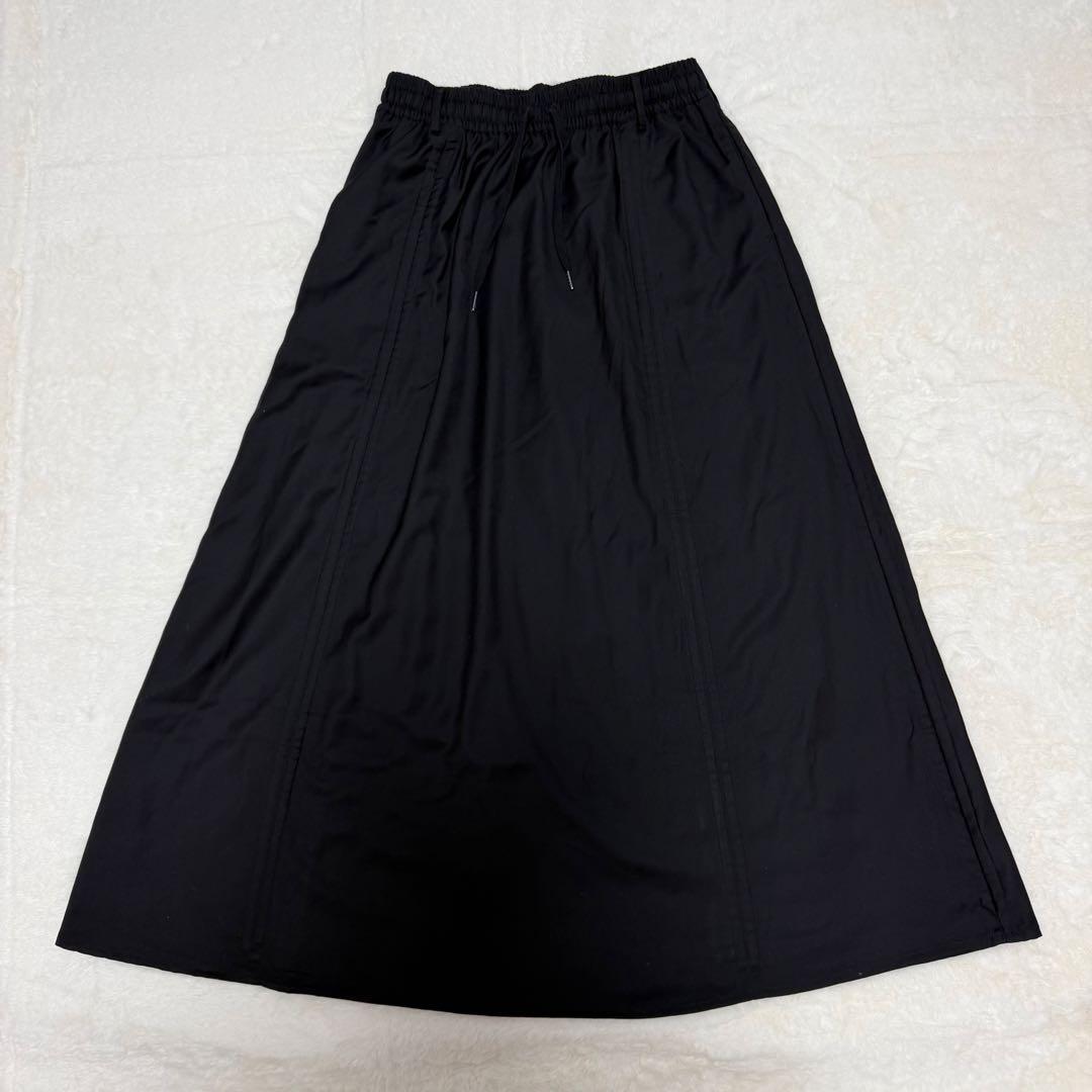新品級✨ノットコンベンショナル　string skirt F　26年モデル