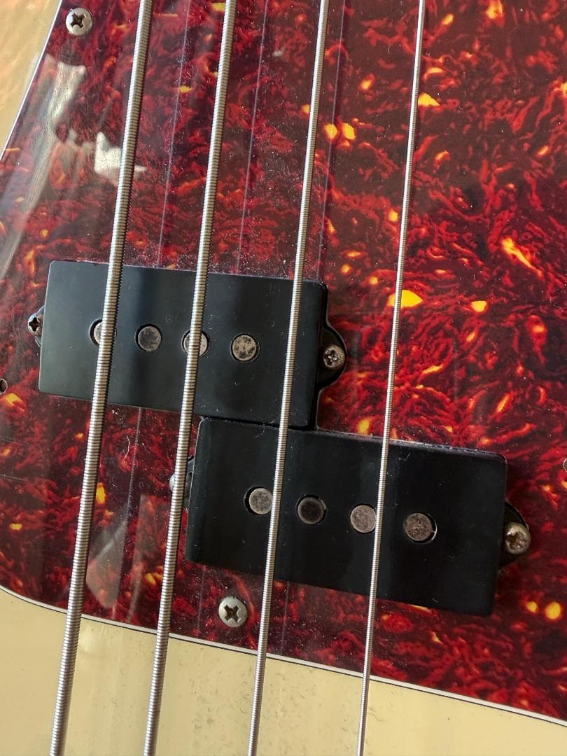 fender コンポーネント ベース