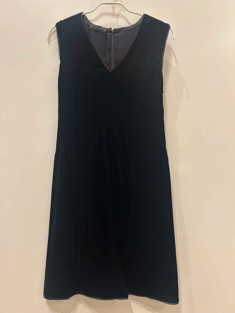 PRADA　シルク ブラック ノースリーブ ワンピース　40