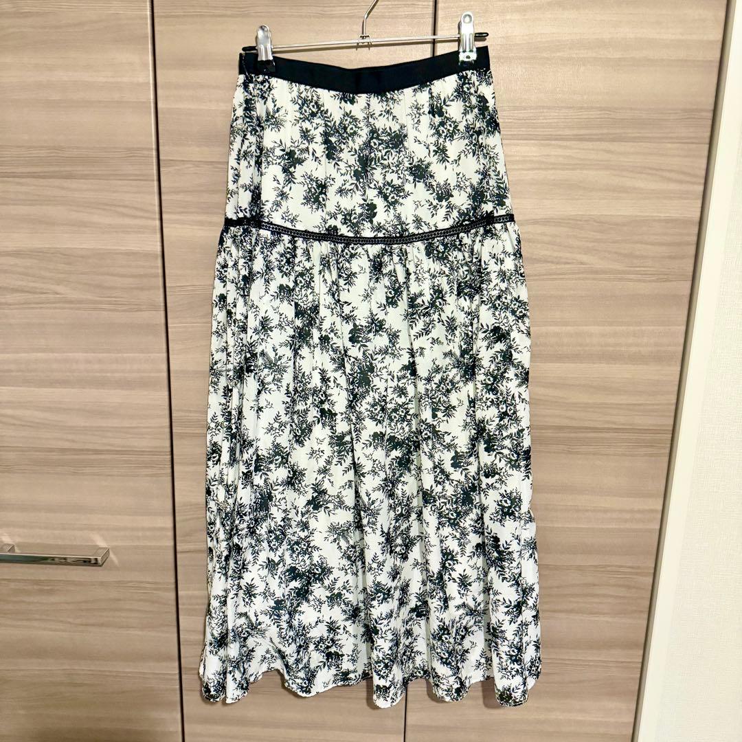 ANAYI モノトーンフラワースカート 36サイズ