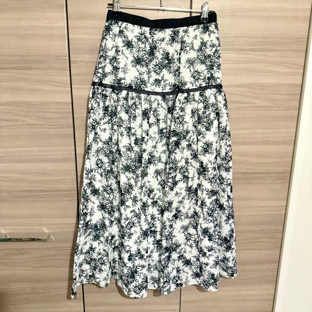 ANAYI モノトーンフラワースカート 36サイズ
