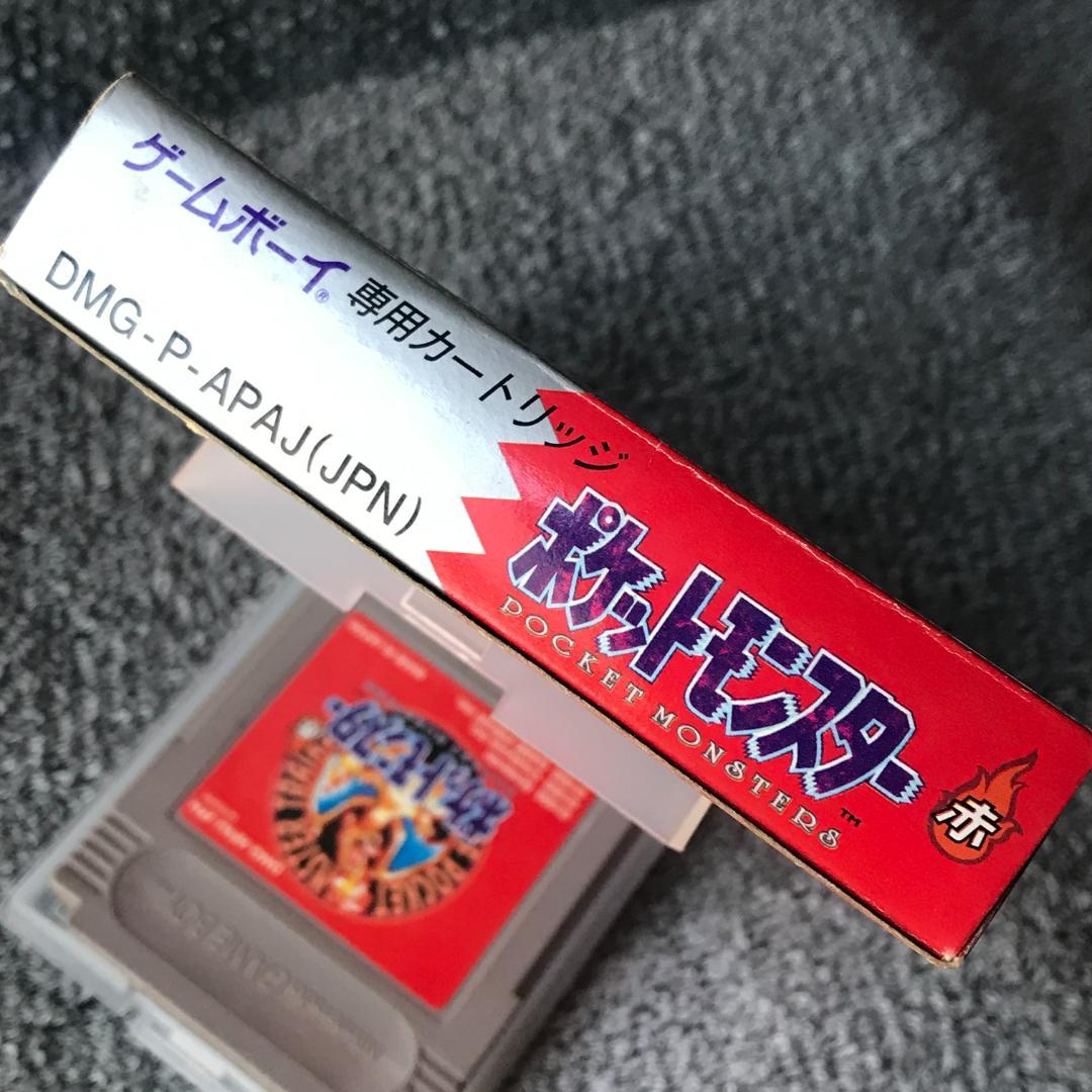 ゲームボーイ　ポケモン　ピカチュウ　(赤バージョン）