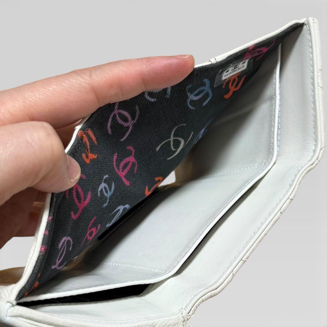 【CHANEL】シャネル三つ折り財布☆ホワイト☆限定☆内側デザインが可愛い