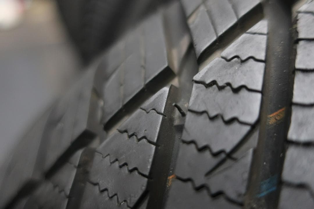 ほぼ新品　2024年製　ミネルバ　オールシーズン　マスター　195/60R16