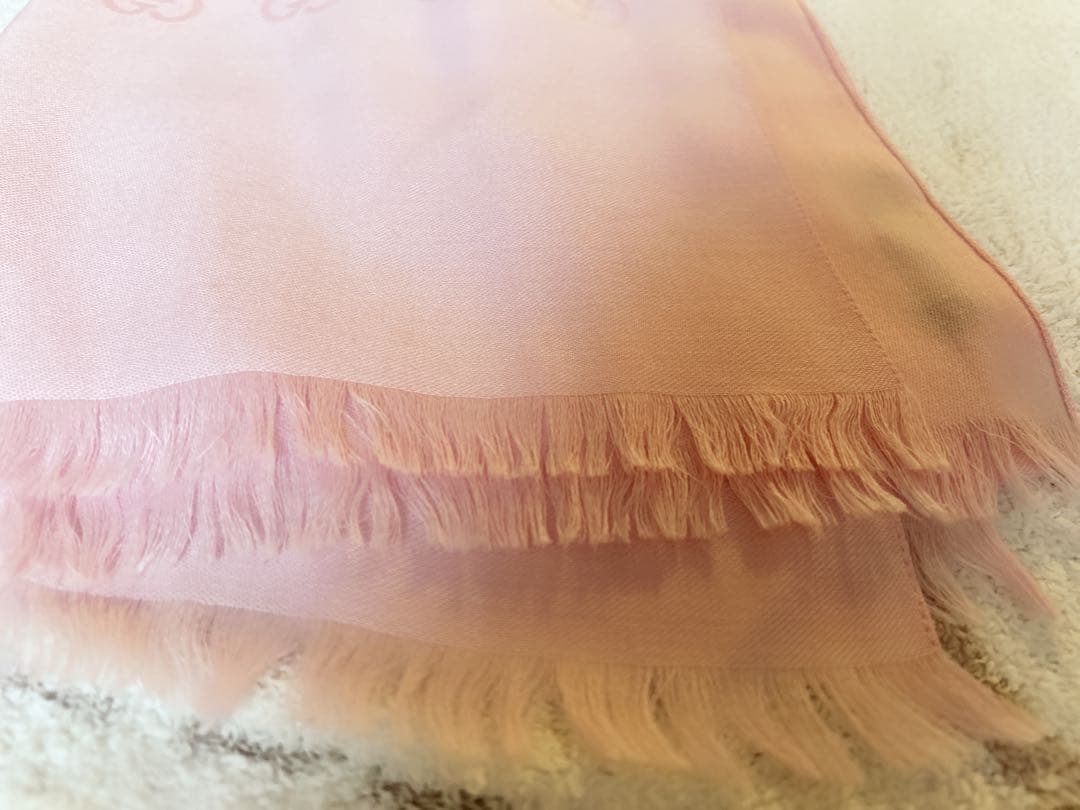 新品同様♡GUCCIシルク混ストール　グッチ　ショール　シルク　ピンク　春