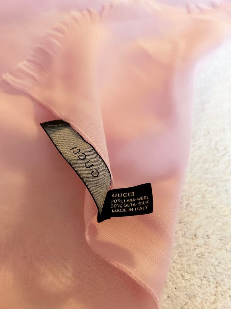 新品同様♡GUCCIシルク混ストール　グッチ　ショール　シルク　ピンク　春