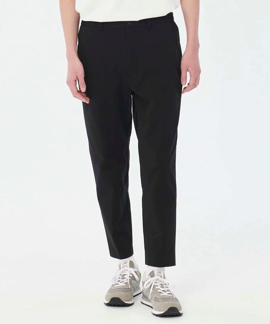 値下美品セットアップNew Balance/MET24 テーラースリムテーパー