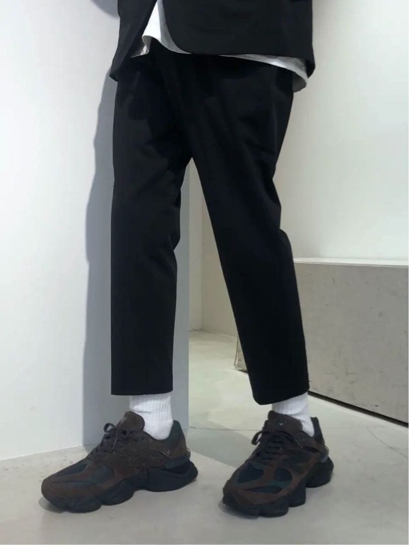 値下美品セットアップNew Balance/MET24 テーラースリムテーパー