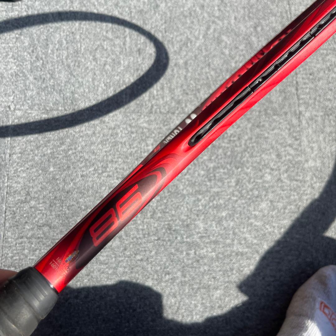 ヨネックス　YONEX ブイコア98 赤　レッド　希少 VCORE98