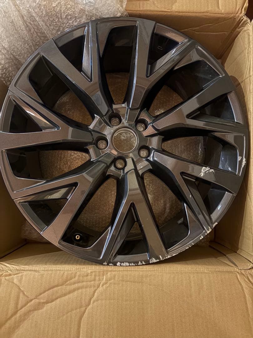 N*O様 トヨタ　クラウンエステートZ 純正21インチホイール 傷あり