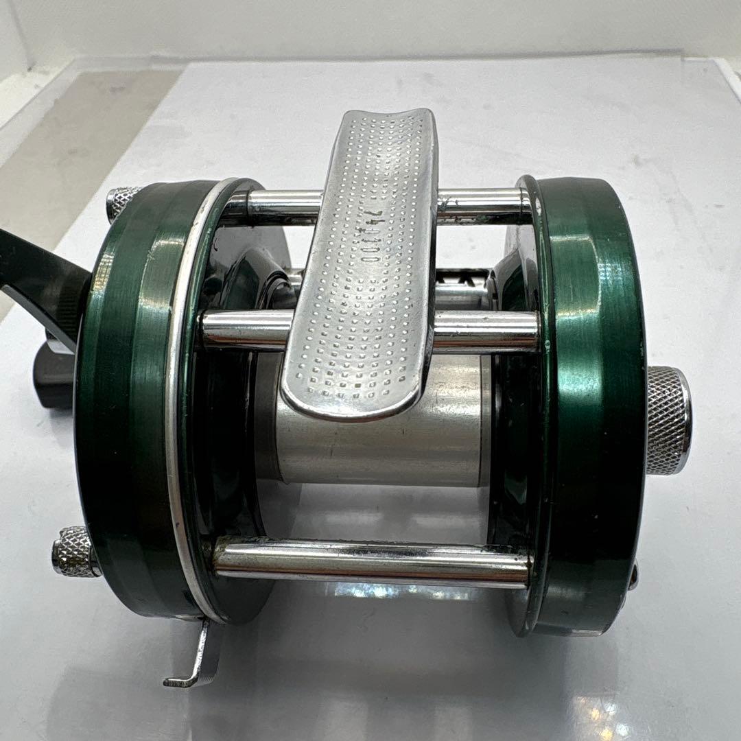 ABU Ambassadeur 5000D ベイトリール