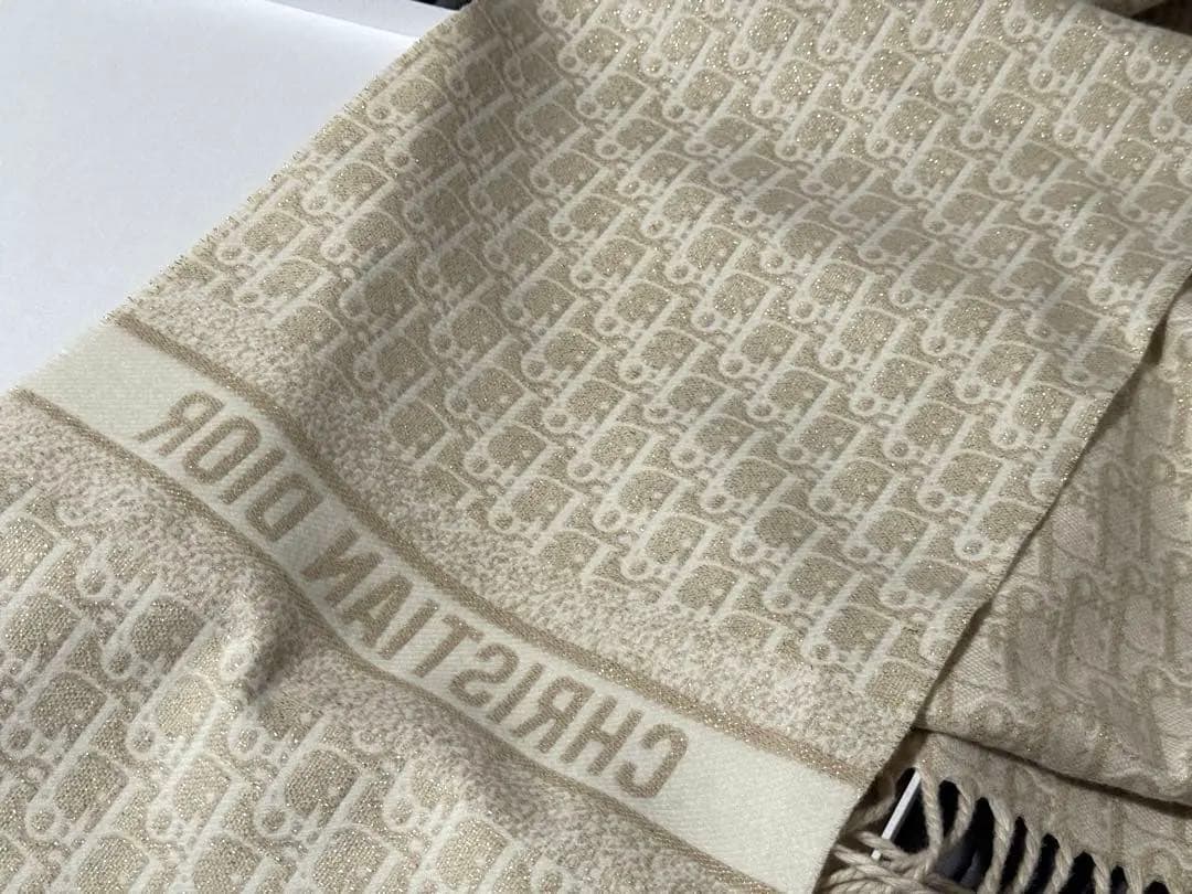 Dior マフラー ホワイトゴールド 新作