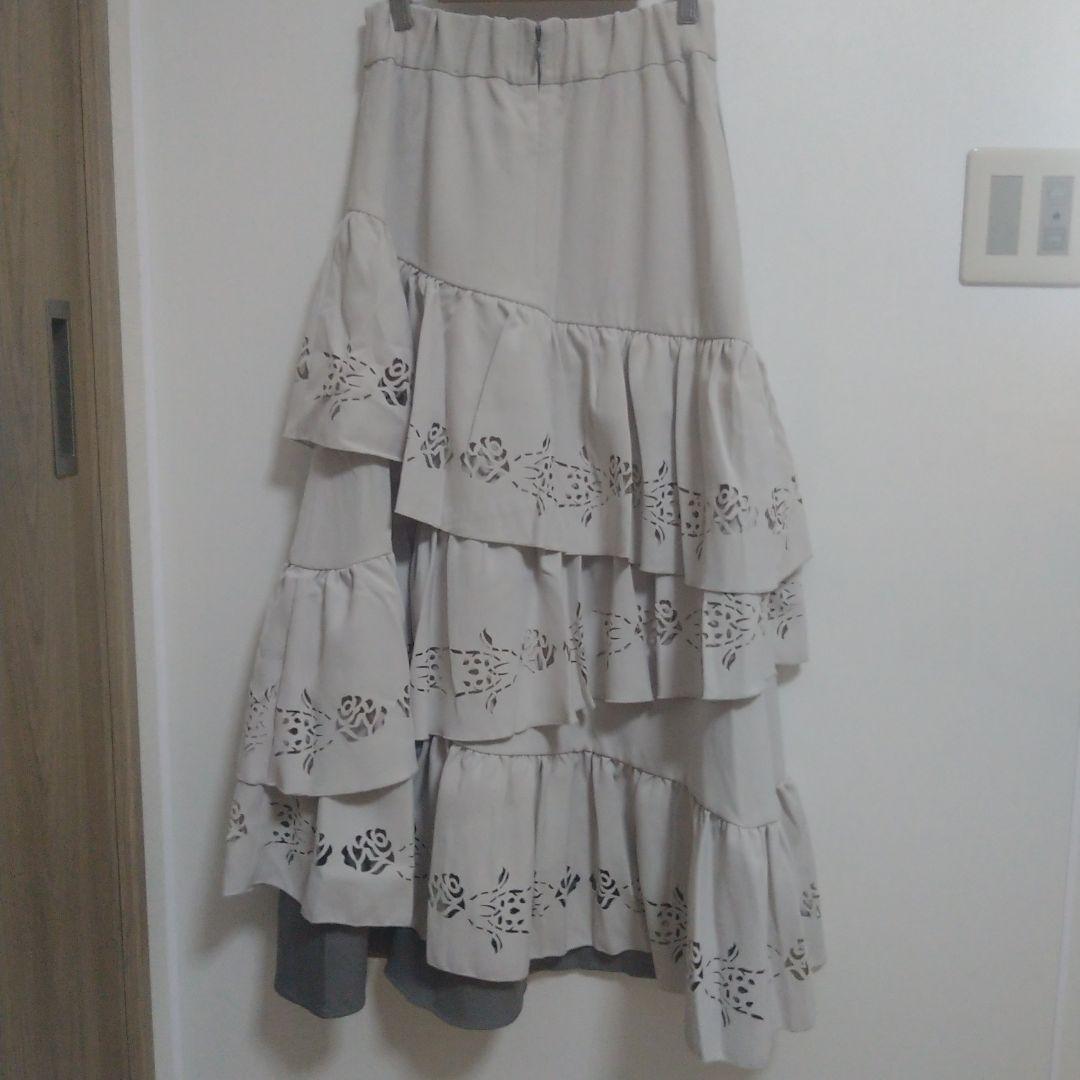 Ado×HARE レーザーカットティアードスカート（ライトグレー）