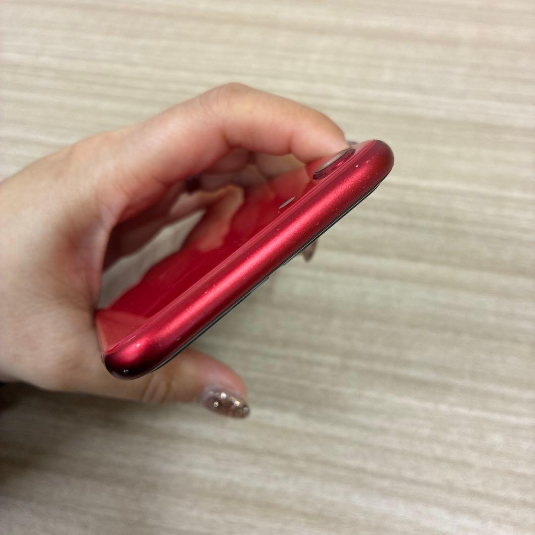 iPhone SE (64GB) 赤　第二世代　ジャンク品