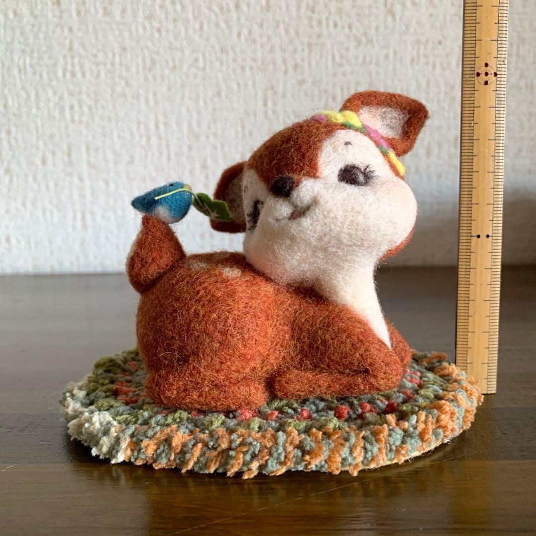 ナ*ー様 羊毛フェルト　昭和レトロ　バンビ