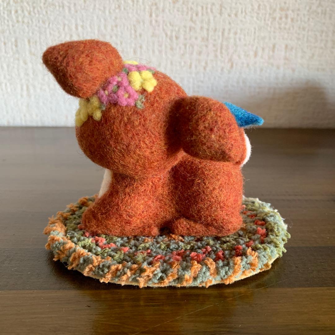 ナ*ー様 羊毛フェルト　昭和レトロ　バンビ