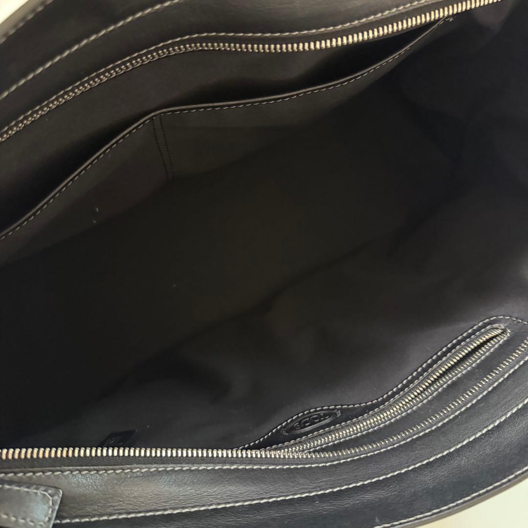 Tod's トッズ　ビジネス　ボストン　バッグ　大容量　A4可　トートバッグ　黒