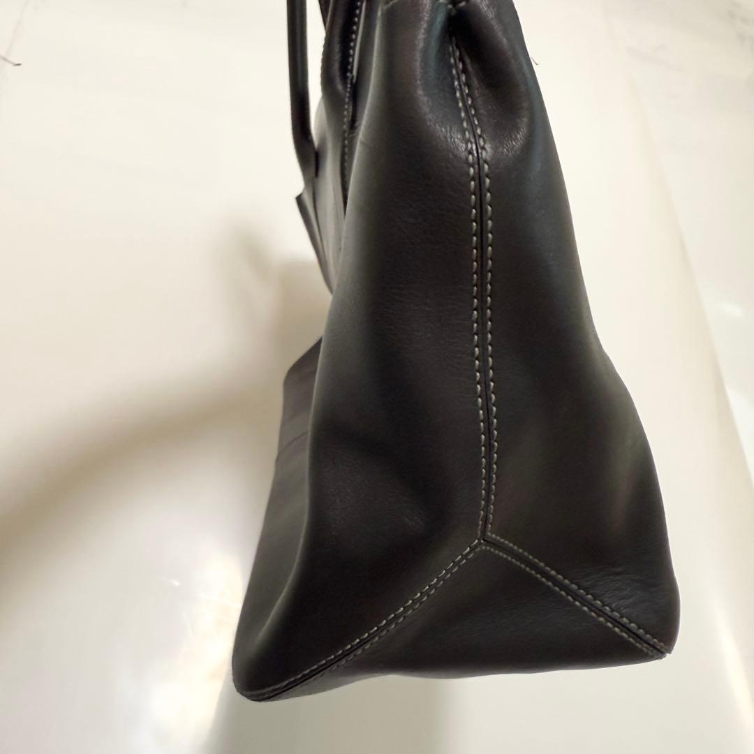 Tod's トッズ　ビジネス　ボストン　バッグ　大容量　A4可　トートバッグ　黒