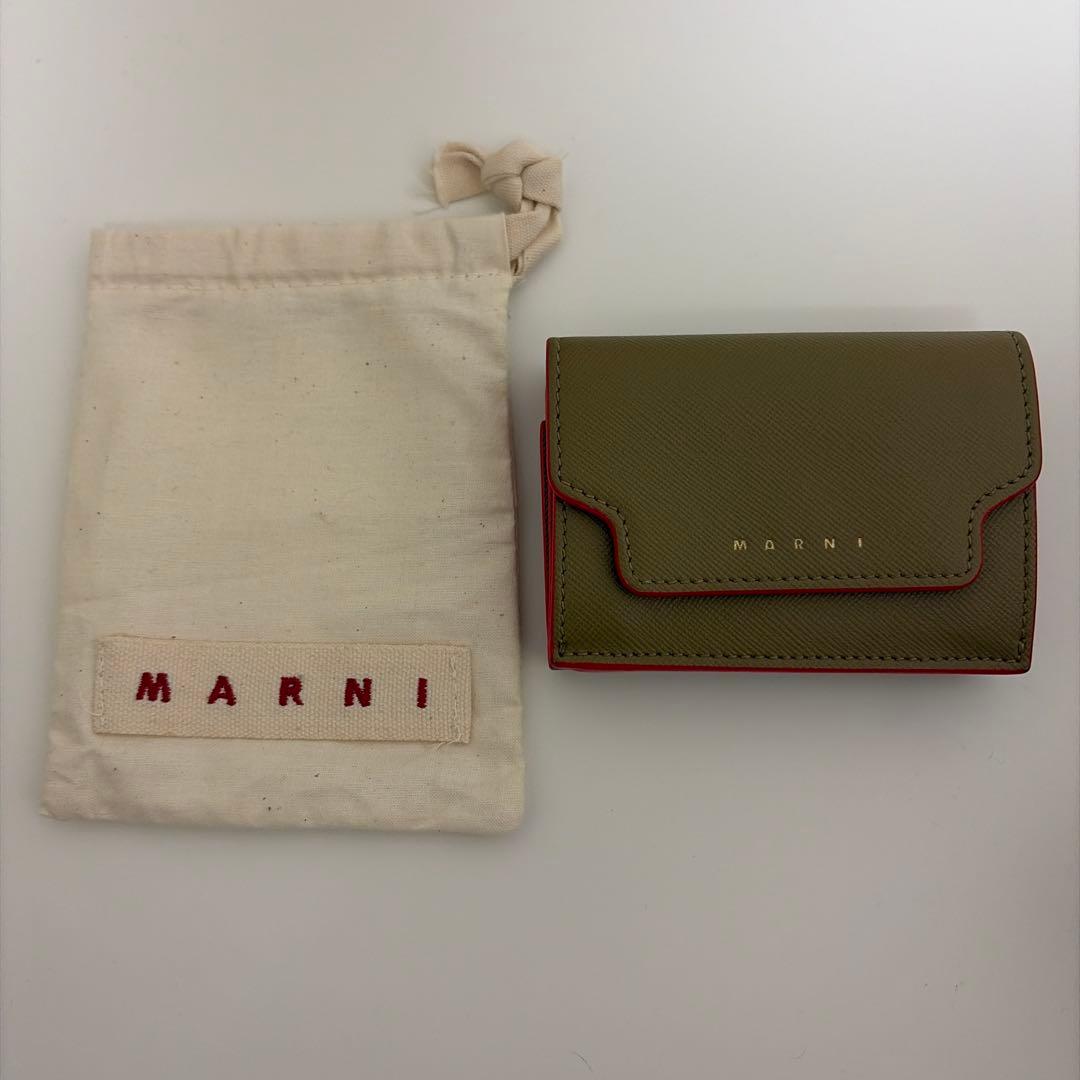 MARNI オリーブグリーン 三つ折り財布