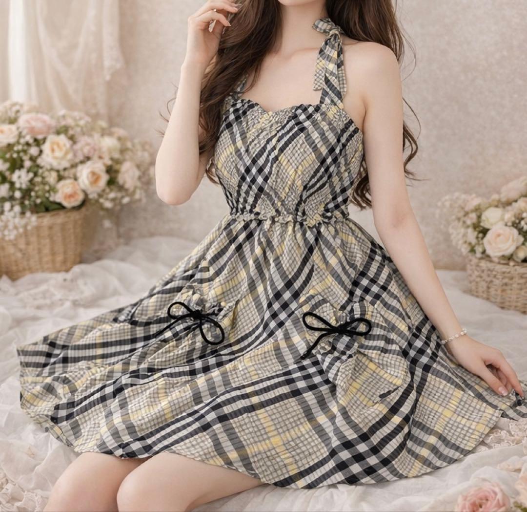 美品♡バーバリーブルーレーベル　ホルターネックワンピース　ノバチエックホースロゴ