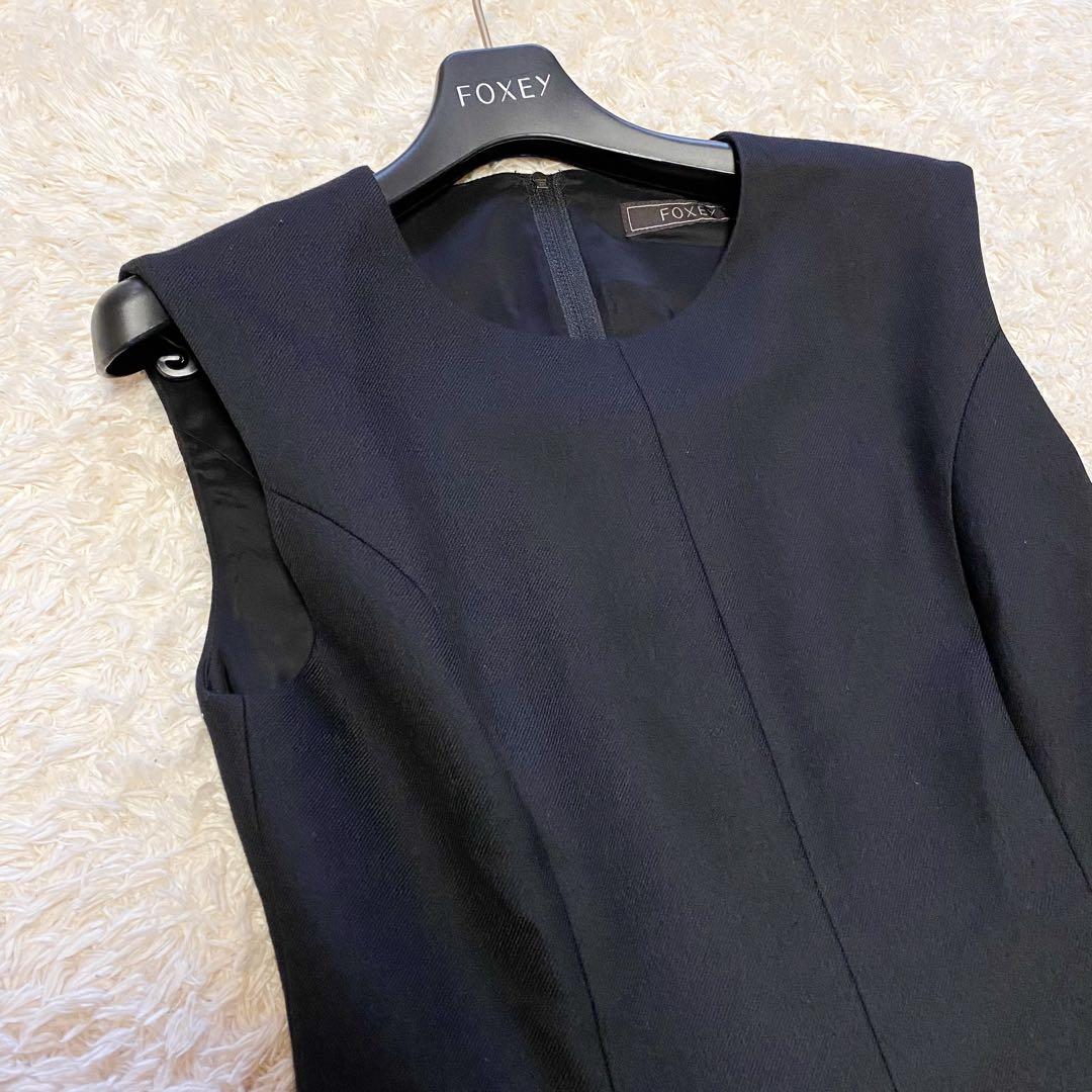 近年✨フォクシー　レディブーケ　ワンピース　ウール　ノースリーブ　ブラック