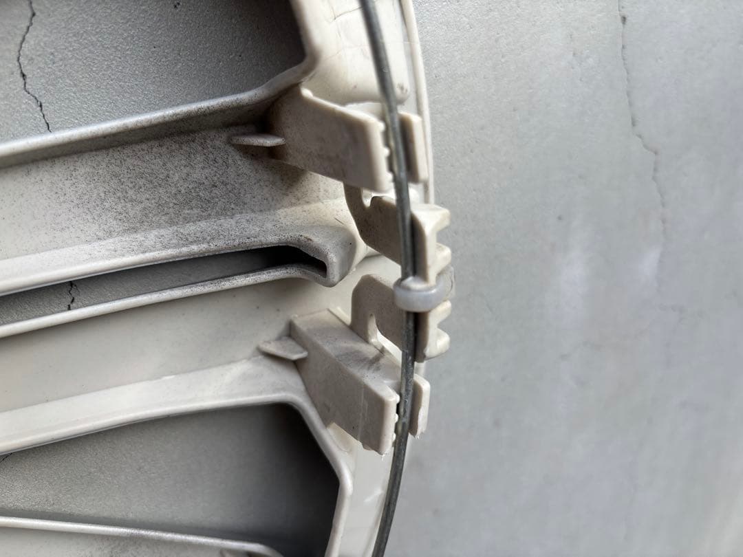 VW 6Rポロ　15インチホイールキャップ　1枚